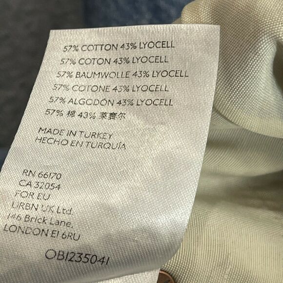 We The Free People SZ 31 Mom Jeans High-Rise Raw Stacked Hems Faded Pockets Blue - Picture 11 of 11